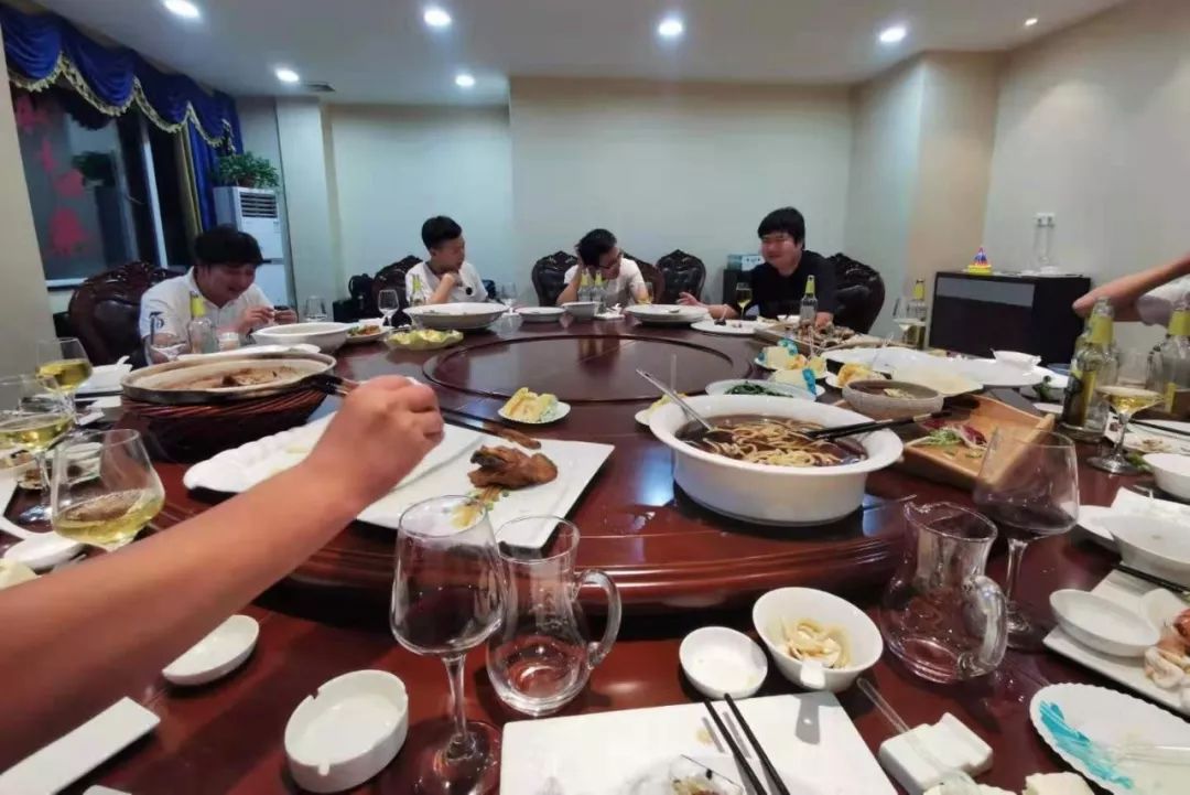 夏送清涼，集體慶生，慰問一線 | 致我們的一線伙伴：辛苦了！