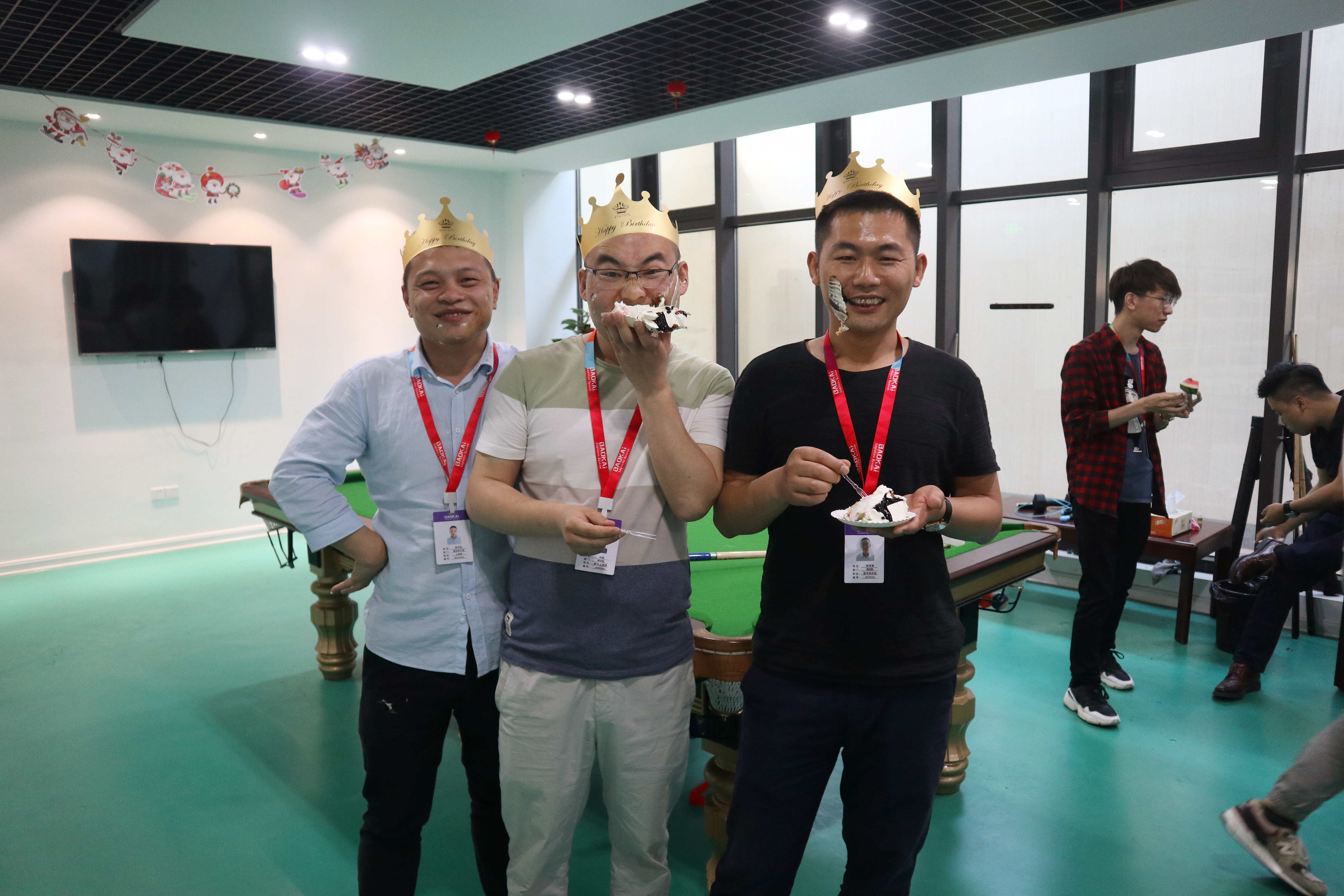 員工集體生日會(huì) | 繽紛五月，把美好的祝福送給你